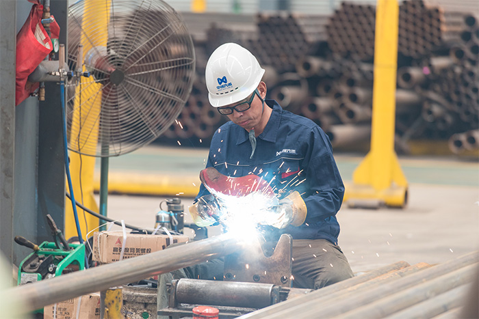 临海网架焊接车间